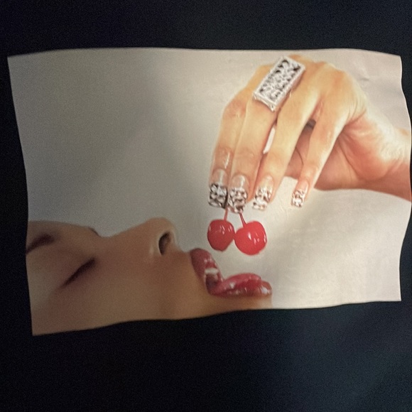 Vintage Black supreme cherry shirt 🍒 - Picture 2 of 3